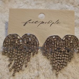 NWT FREE PEOPLE SILVERTONE EARRINGS